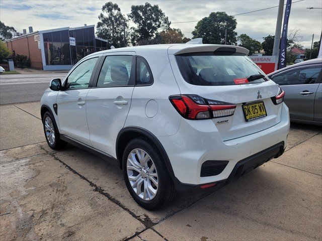 2024 Mitsubishi ASX ES