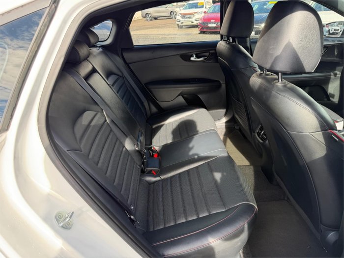 2019 KIA CERATO GT SAFETY PACK BD MY19 WHITE