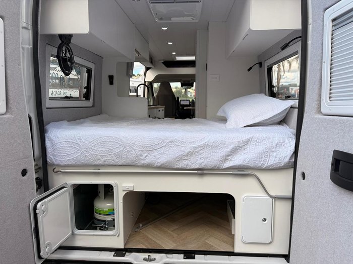 2025 New Age Motorhomes Campervan Save $13,999 Was $139,999