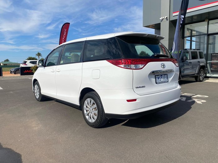 2018 Toyota Tarago GLi