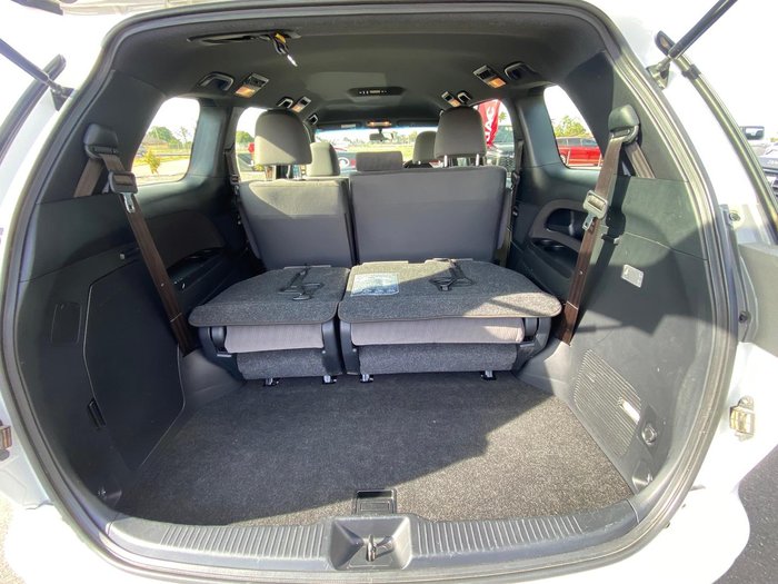 2018 Toyota Tarago GLi