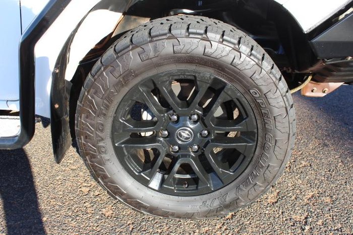 2021 Toyota Hilux SR5