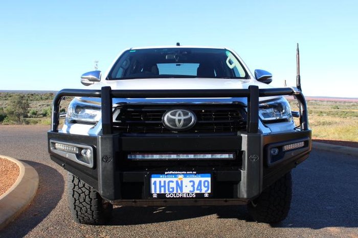 2021 Toyota Hilux SR5