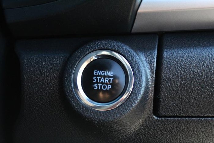 2021 Toyota Hilux SR5