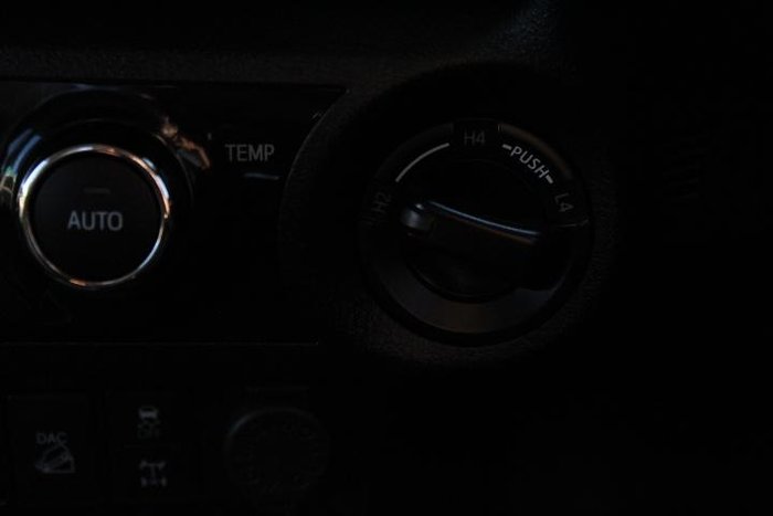 2021 Toyota Hilux SR5