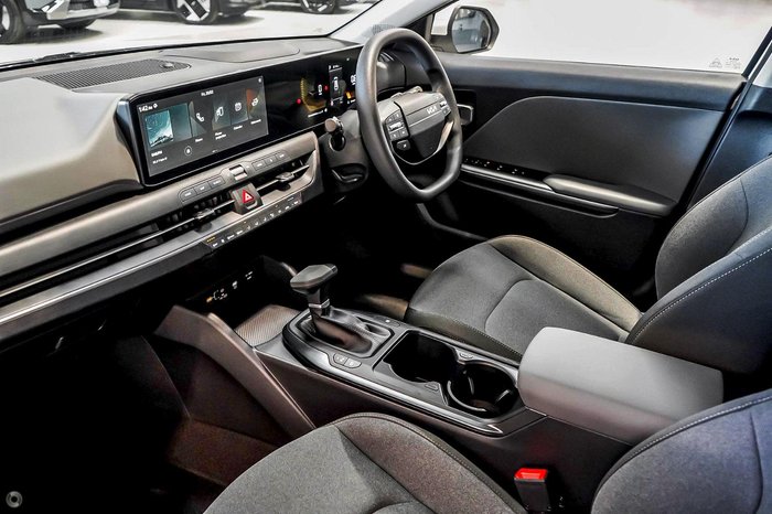 2026 Kia K4 S