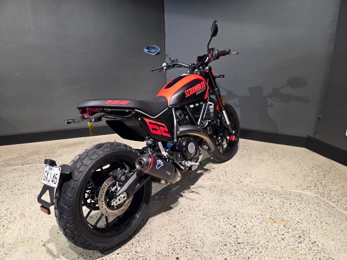2024 Ducati SCRAMBLER FULL THROTTLE RED