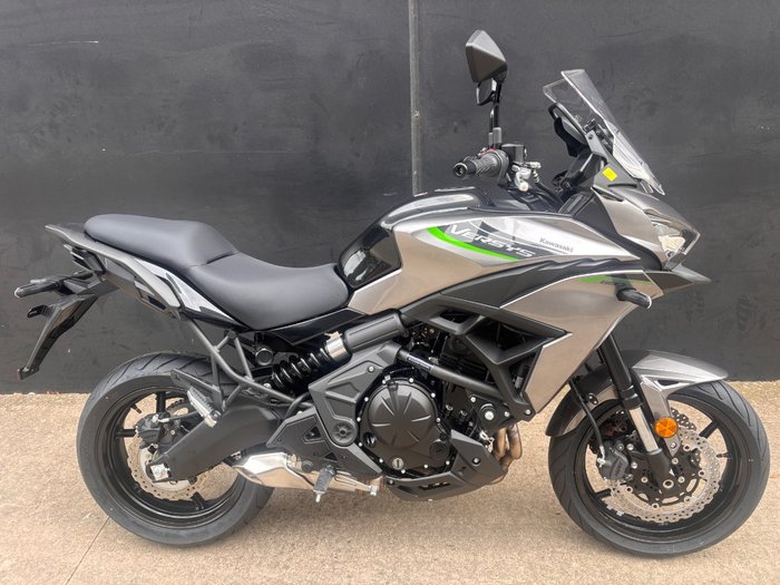 2026 Kawasaki 2026 Kawasaki 650CC VERSYS 650L KLE650HTFNW GREY