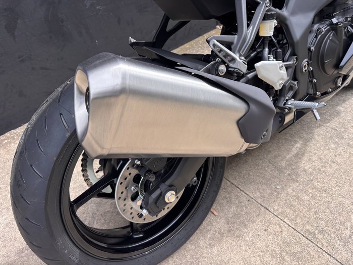 2025 Kawasaki NINJA 400 ZX-4R BLACK