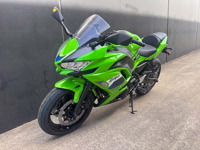 2026 Kawasaki NINJA 650L LIME GREEN
