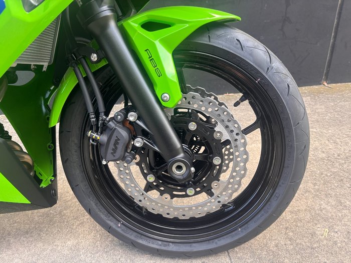 2026 Kawasaki NINJA 650L LIME GREEN