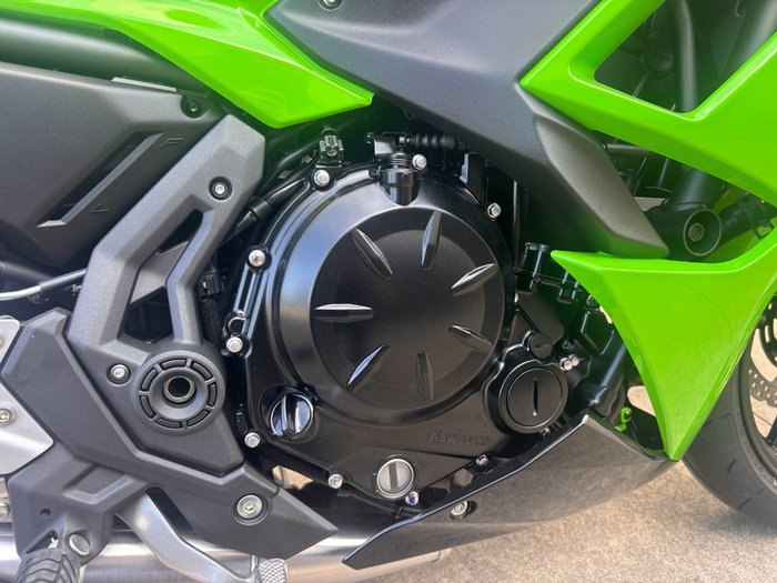 2026 Kawasaki NINJA 650L LIME GREEN