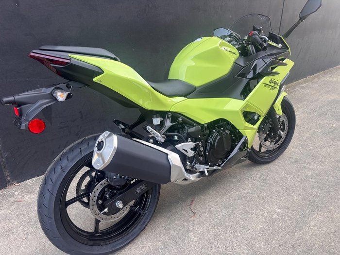 2026 Kawasaki 2026 Kawasaki 500CC NINJA 500 LAMS EX500GTFNW GREEN