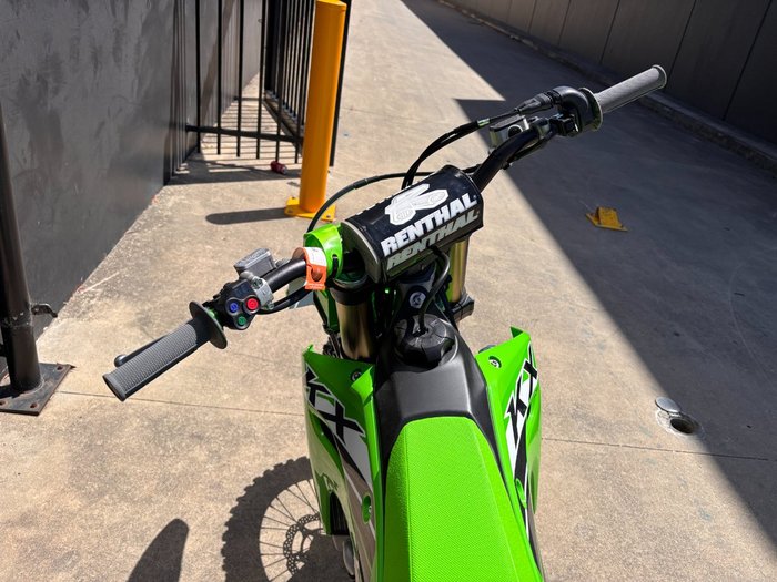 2025 Kawasaki 2025 Kawasaki 450CC KX450MSFNN Motocross GREEN