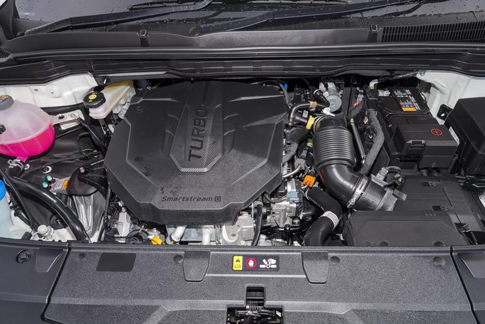 2025 Kia Carnival S