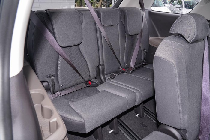 2025 Kia Carnival S