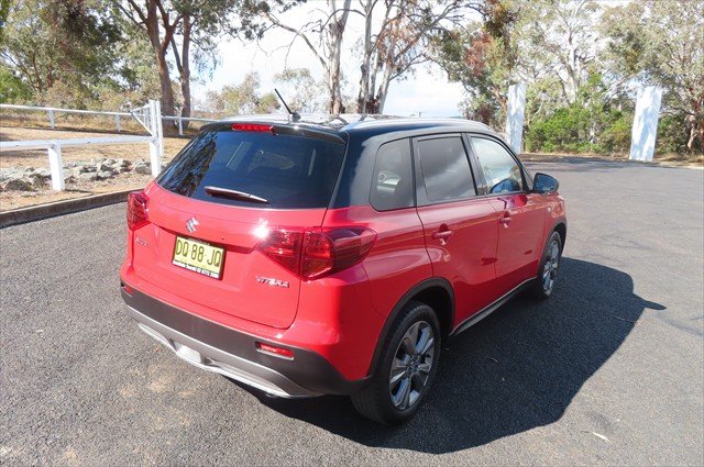 2021 Suzuki Vitara LY Series II Bright Red 5/Black Two Tone