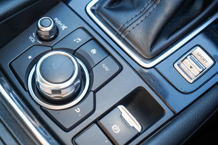2017 Mazda 3 SP25