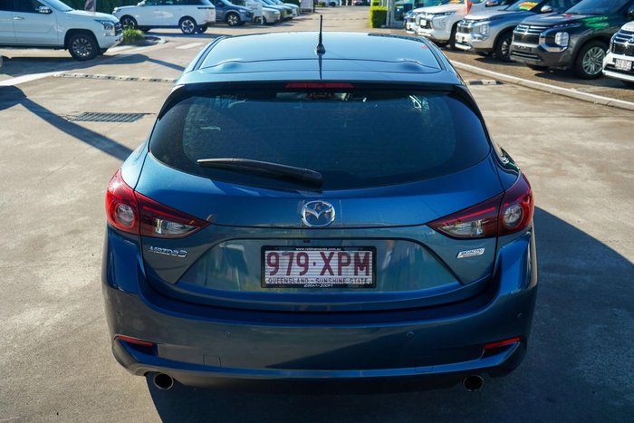 2017 Mazda 3 SP25