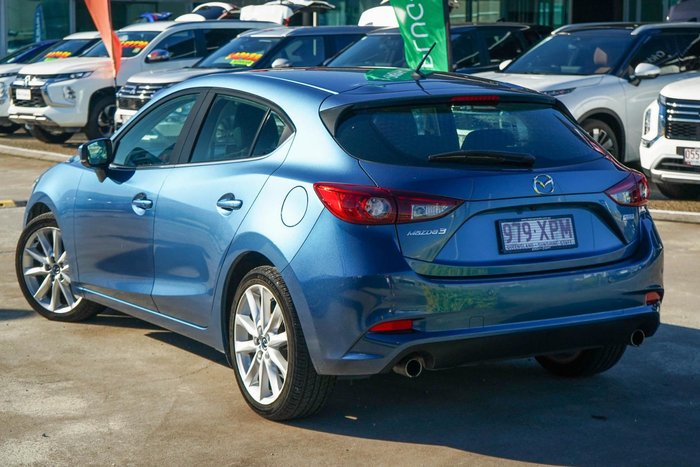 2017 Mazda 3 SP25