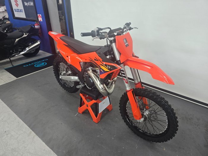 2026 Ktm 250 SX Orange