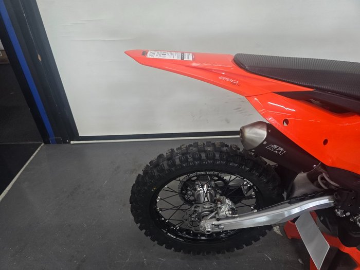 2026 Ktm 250 SX Orange