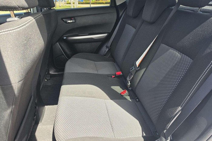 2023 Suzuki Vitara LY Series II Silky Silver
