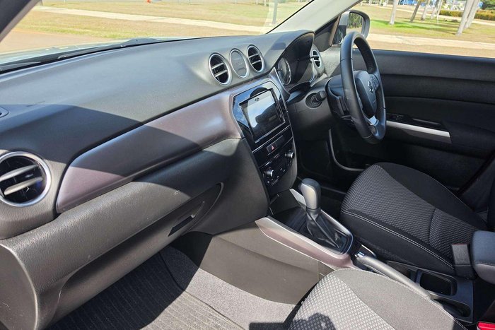2023 Suzuki Vitara LY Series II Silky Silver