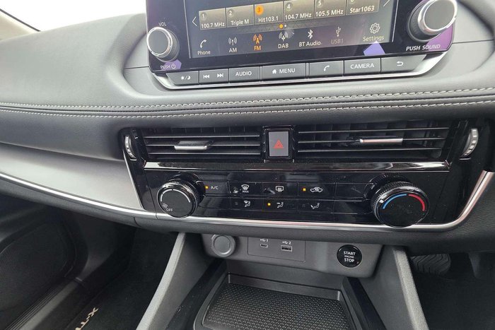 2025 Nissan X-TRAIL ST