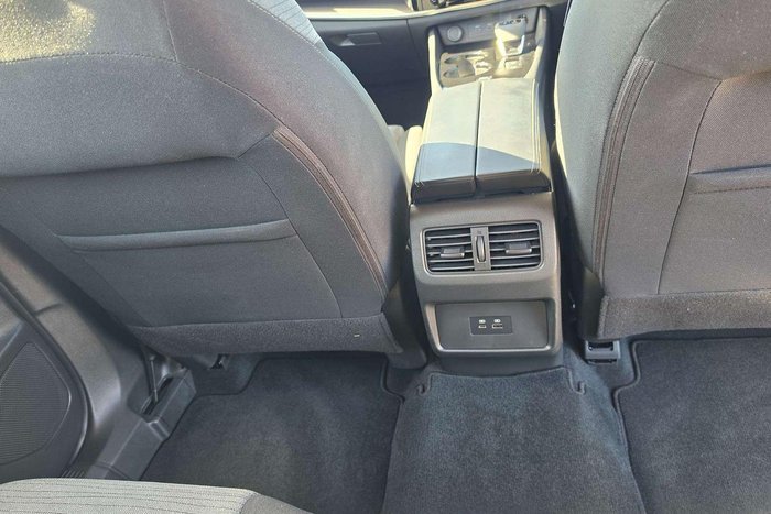 2025 Nissan X-TRAIL ST