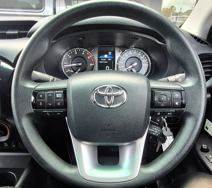 2021 Toyota Hilux SR