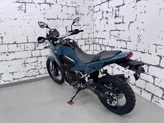 2026 Kawasaki KLE500 SE KLE Green