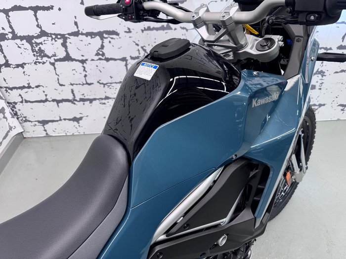 2026 Kawasaki KLE500 SE KLE Green