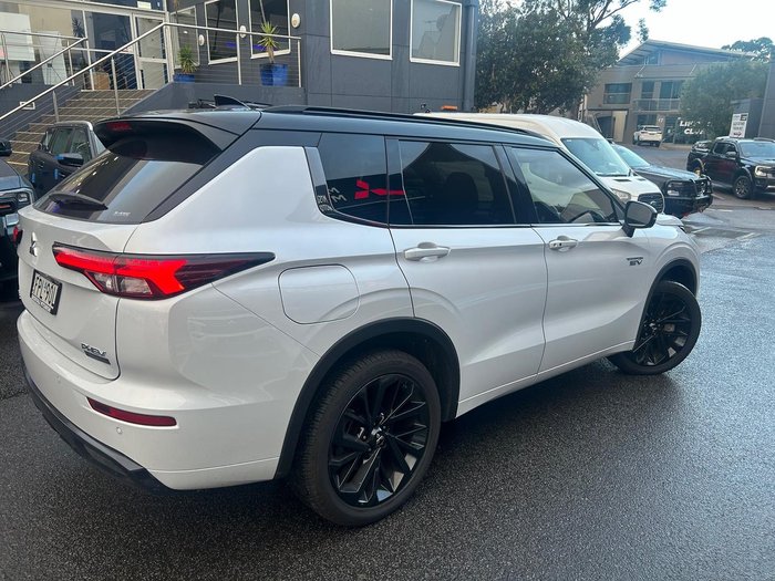 2025 Mitsubishi Outlander PHEV GSR