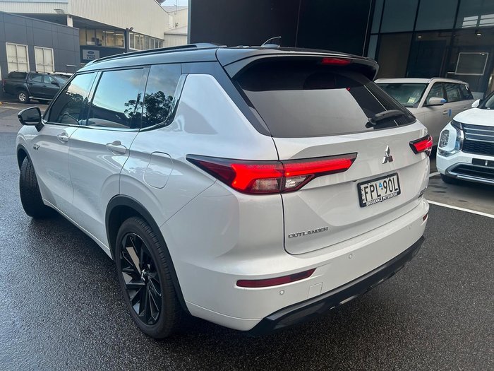 2025 Mitsubishi Outlander PHEV GSR
