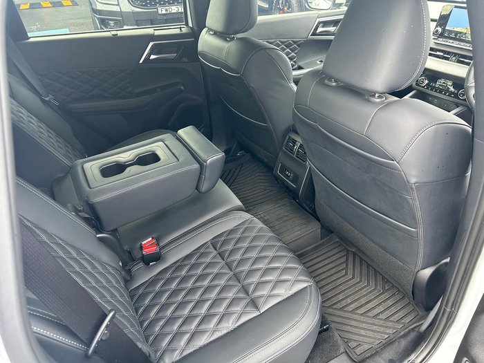 2025 Mitsubishi Outlander PHEV Exceed Tourer