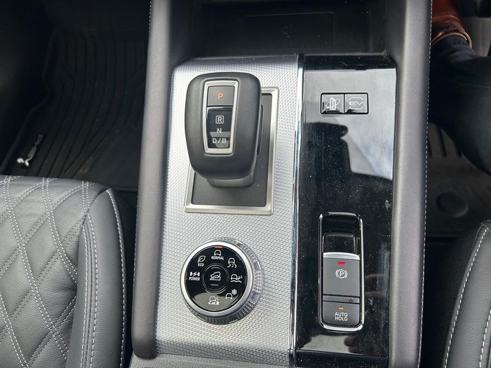 2025 Mitsubishi Outlander PHEV Exceed Tourer