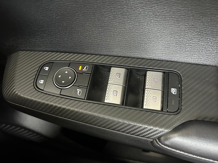 2025 Mitsubishi Outlander PHEV ES