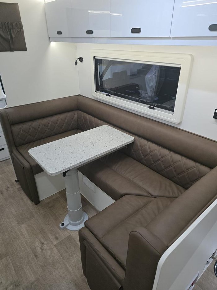 2026 JB Caravans 18'6 Gator X Tandem Club King Bed Save $14,510 Was $145,100