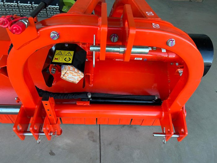 2026 Cosmo Bully BPF200H Orange