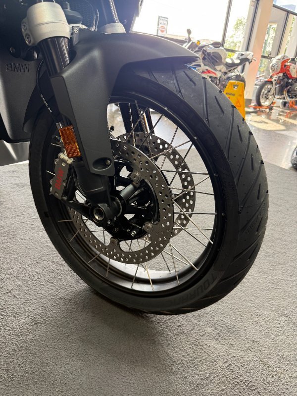 2026 BMW Motorrad R 1300 GS ADVENTURE TROPHY Racing Blue Metallic. (17-08)