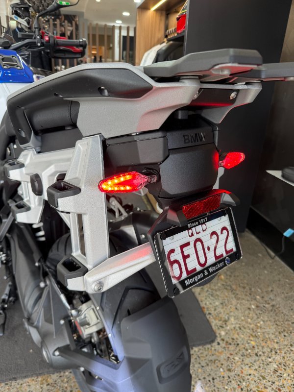 2026 BMW Motorrad R 1300 GS ADVENTURE TROPHY Racing Blue Metallic. (17-08)