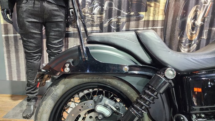 2017 HARLEY-DAVIDSON FXDB STREET BOB