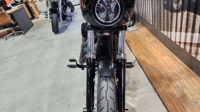 2017 HARLEY-DAVIDSON FXDB STREET BOB