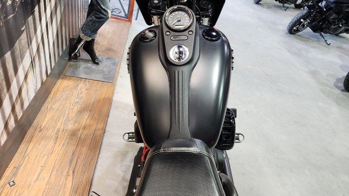 2017 HARLEY-DAVIDSON FXDB STREET BOB