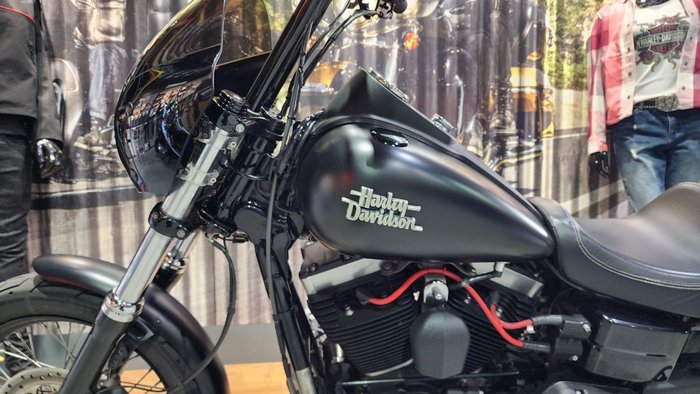 2017 HARLEY-DAVIDSON FXDB STREET BOB
