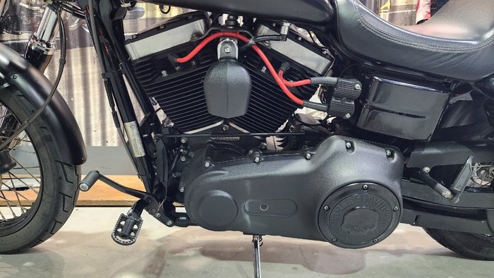 2017 HARLEY-DAVIDSON FXDB STREET BOB