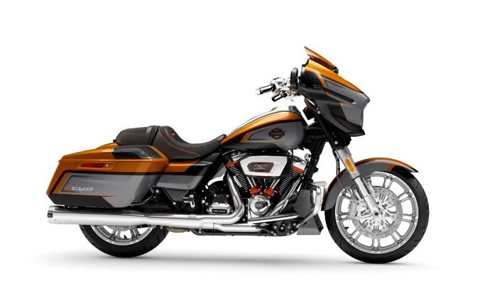 2026 Harley-Davidson CVO Street Glide 121 (FLHXSE)