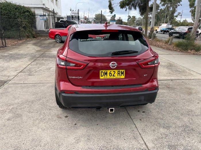2018 NISSAN QASHQAI ST J11 MY18 Red