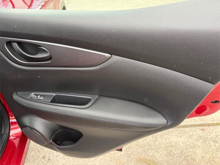 2018 NISSAN QASHQAI ST J11 MY18 Red